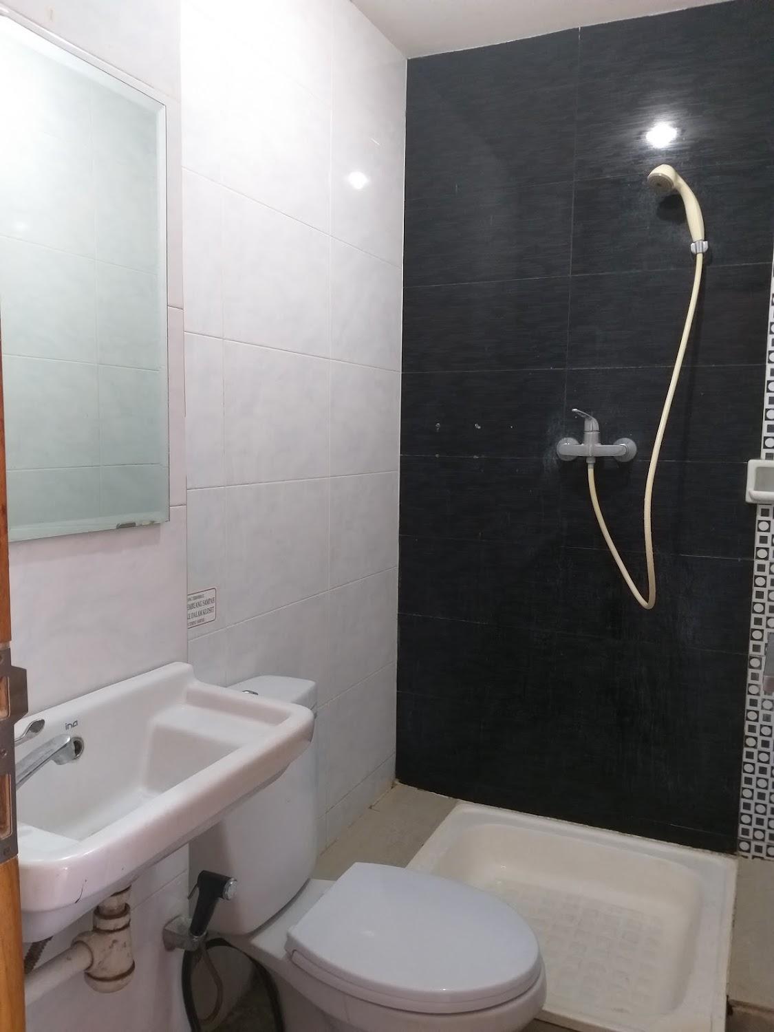 Cover Image for OYO 1229 Dc Hotel Pramuka