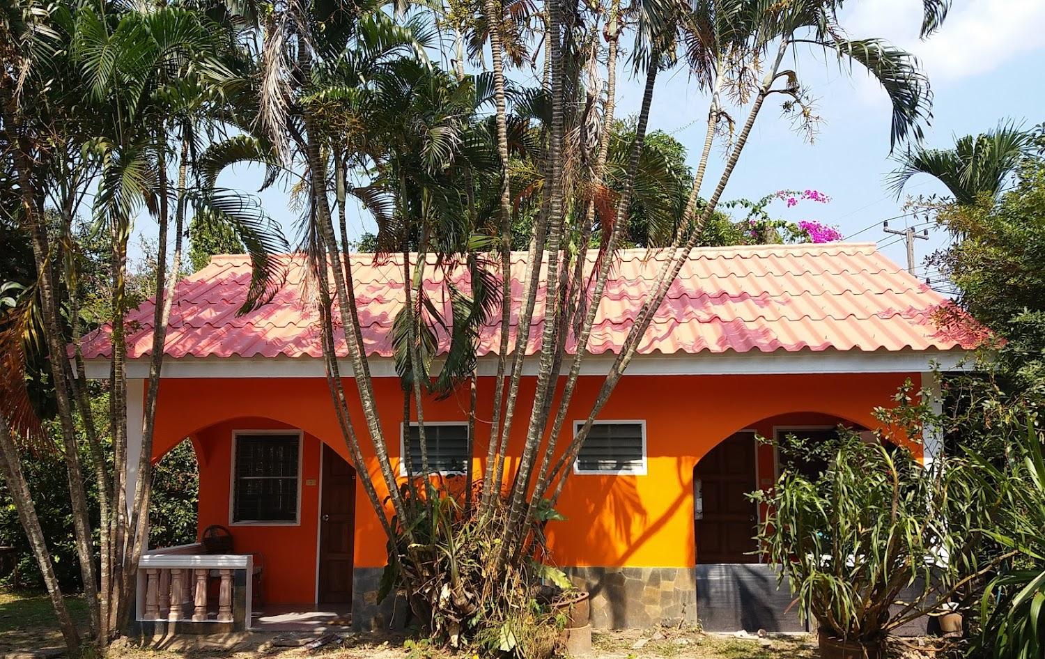 Cover Image for Palm Resort