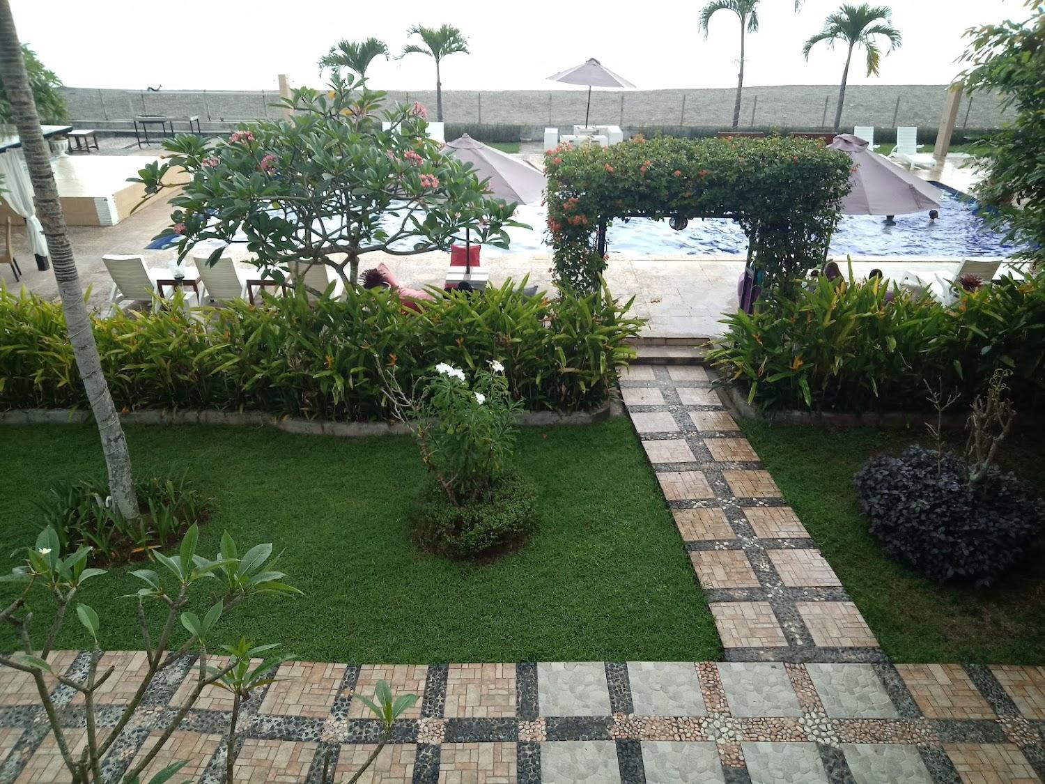 Cover Image for Lombok Beach Villas
