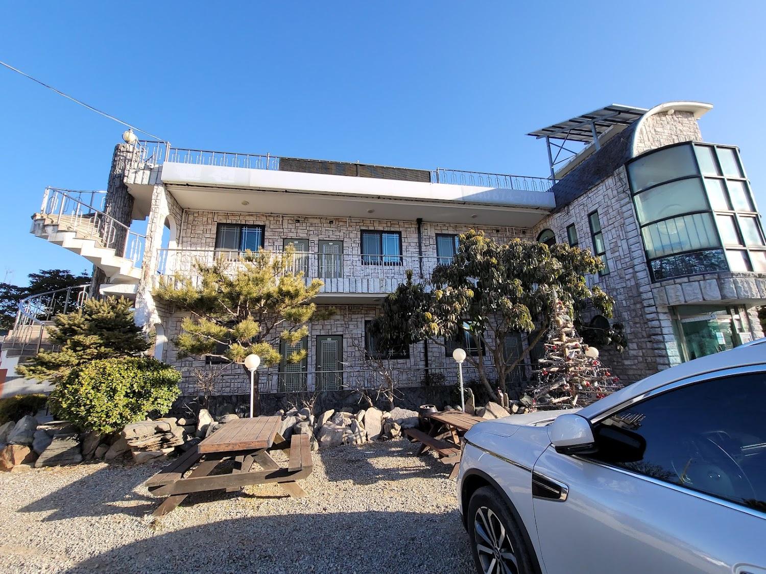 Cover Image for 바다를찾는사람들