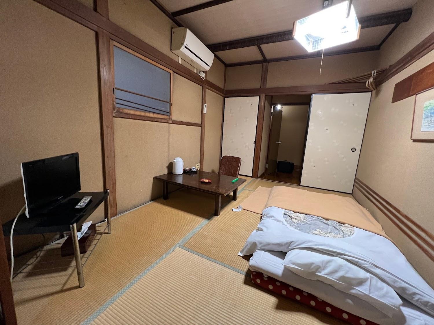 Cover Image for Sazanami-kan