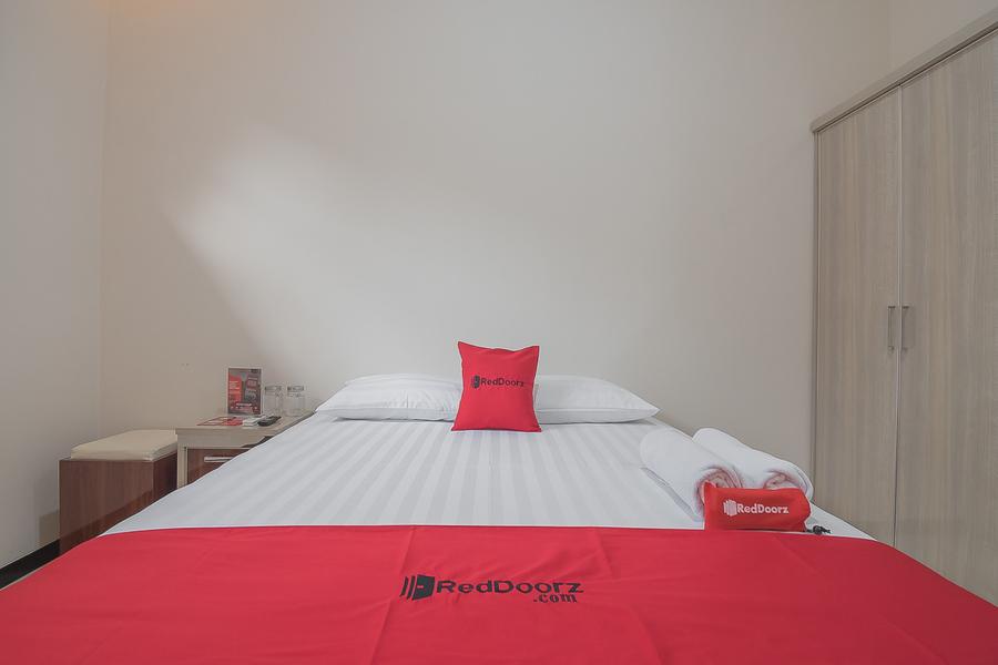 Cover Image for RedDoorz Syariah near Jalan Panglima Batur Banjarbaru