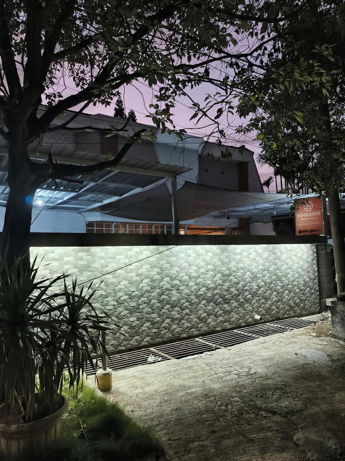 Cover Image for Koolkost near University of Surabaya