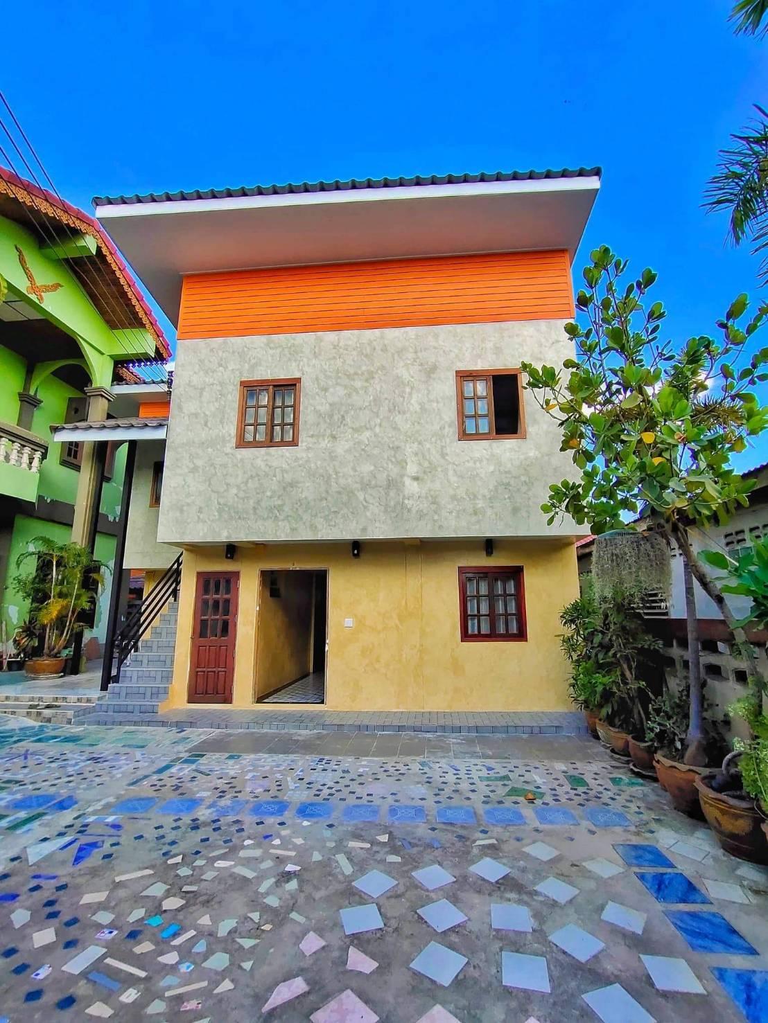 Cover Image for บ้านไวจอหอ