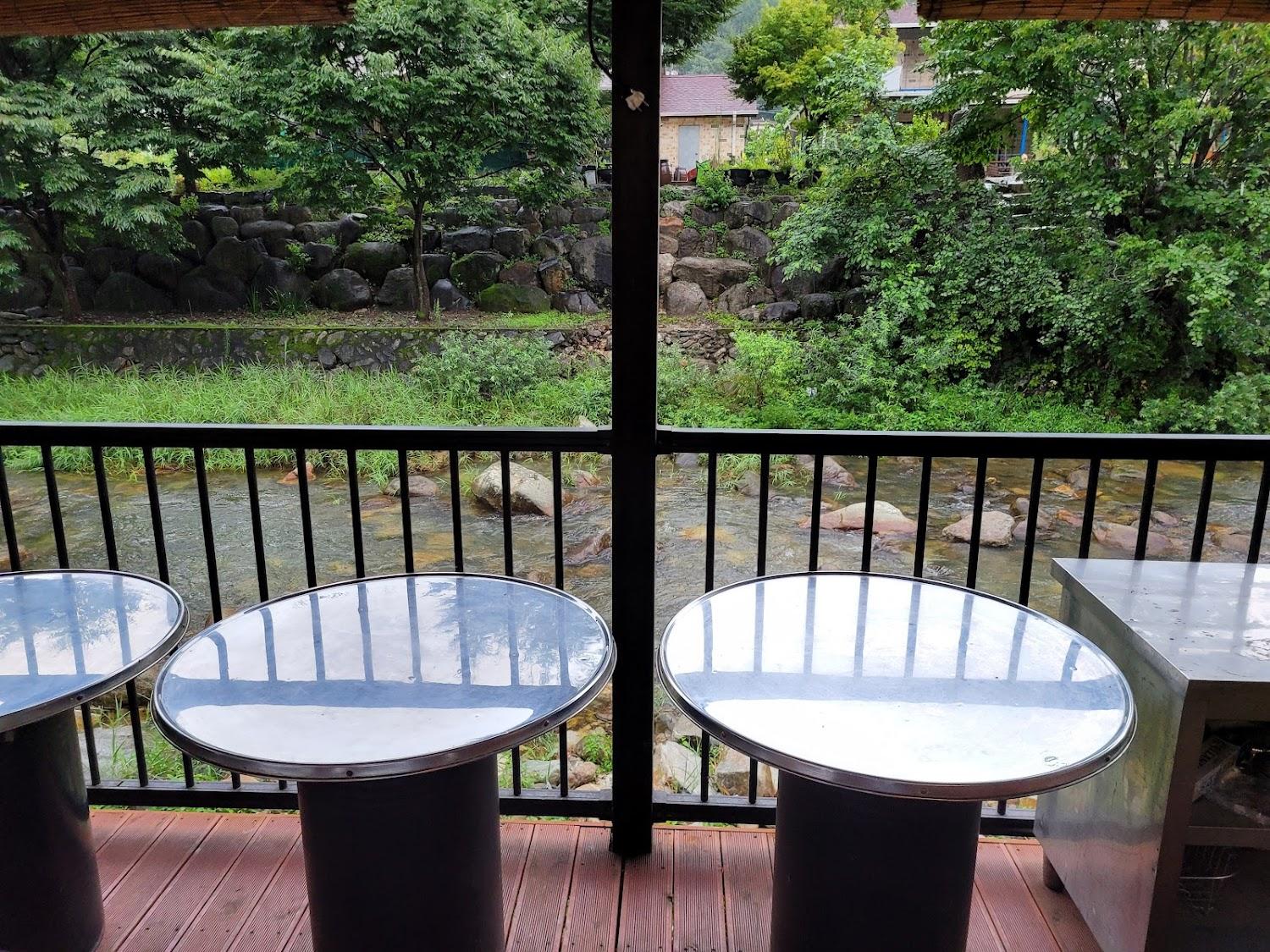 Cover Image for 하늘꿈펜션