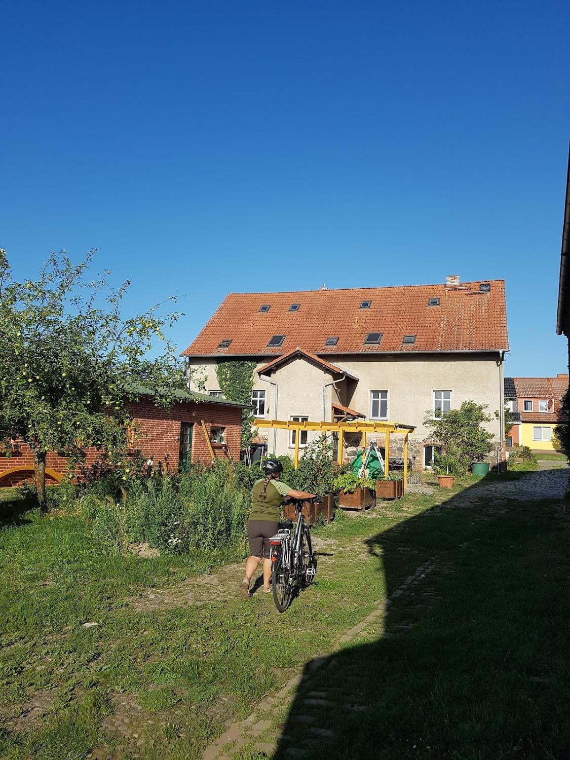 Cover Image for Pension Karinenhof - Karin Radzewitz