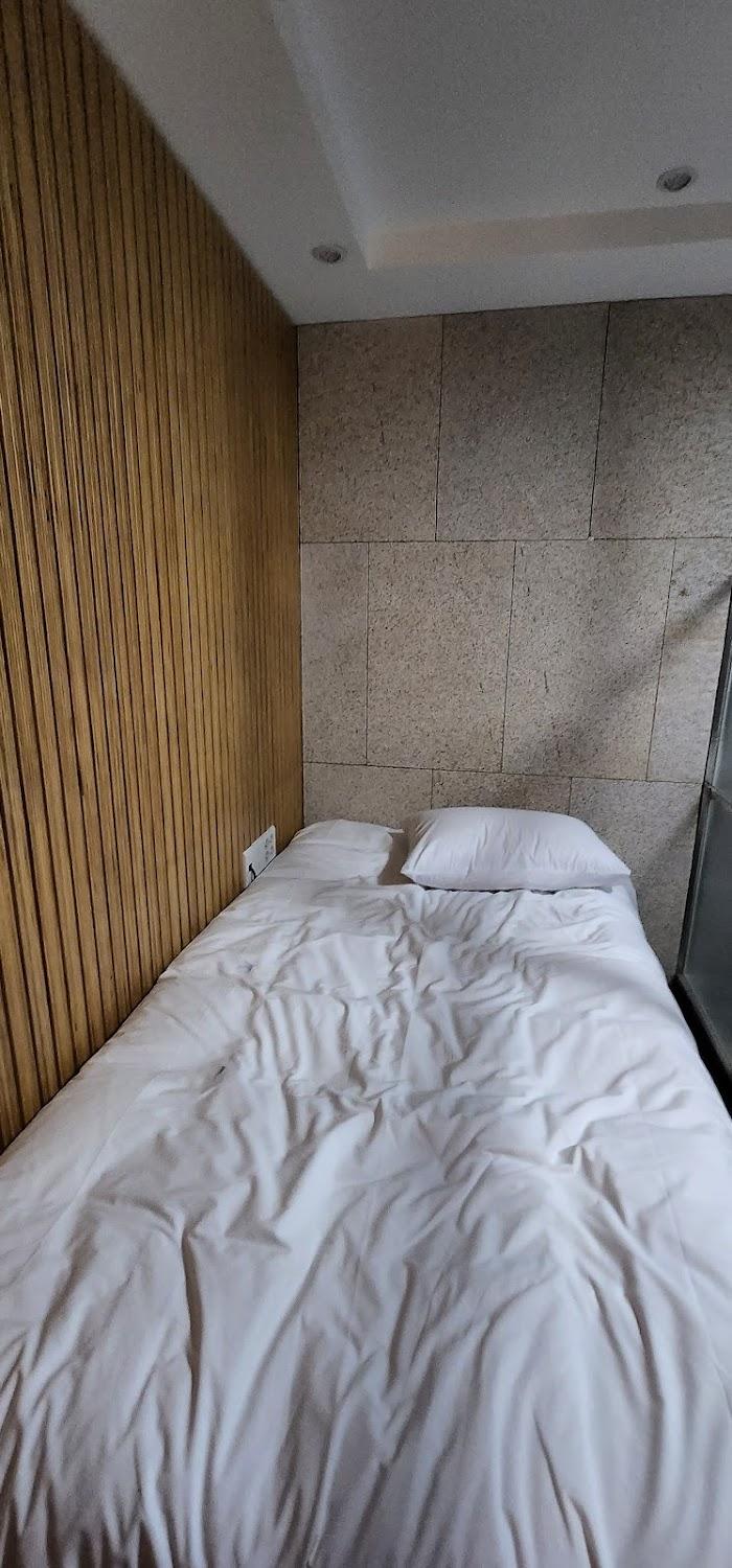 Cover Image for 에이치 에비뉴 호텔 역삼