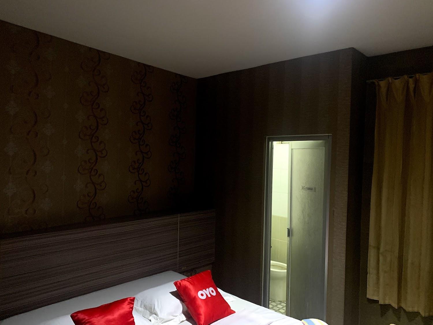 Cover Image for OYO 2526 Hotel D'komo