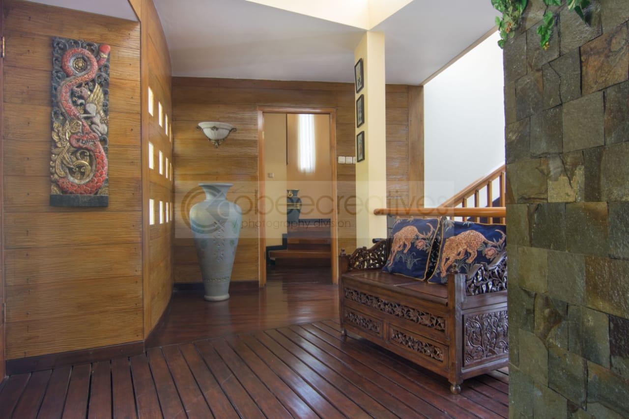 Cover Image for Villa 32 Klub Bunga