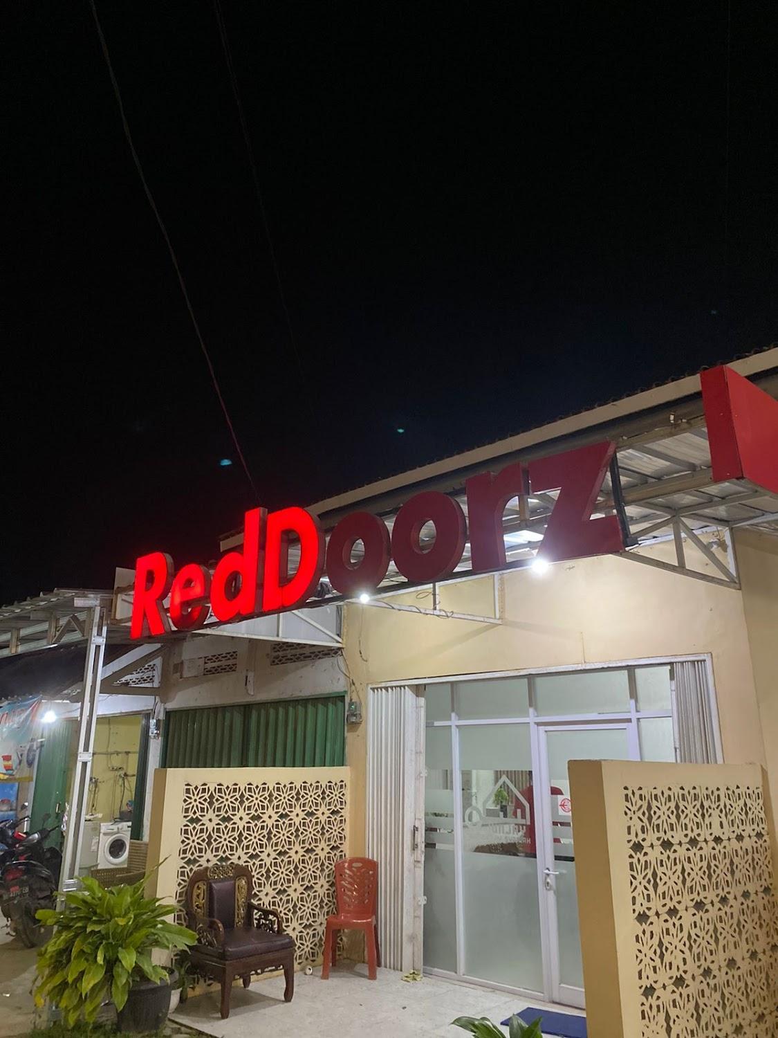 Cover Image for RedDoorz near Kampus UIN Lampung