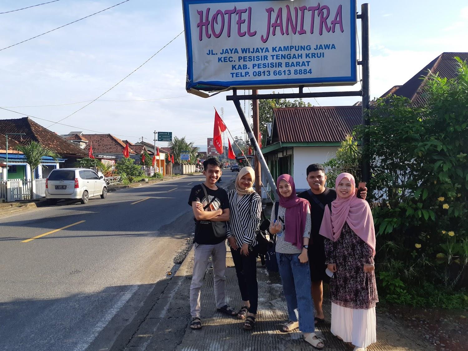 Cover Image for HOTEL JANITRA