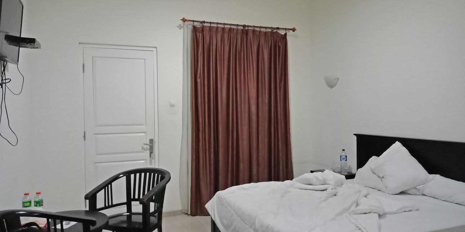 Cover Image for Adam Hotel Bangil