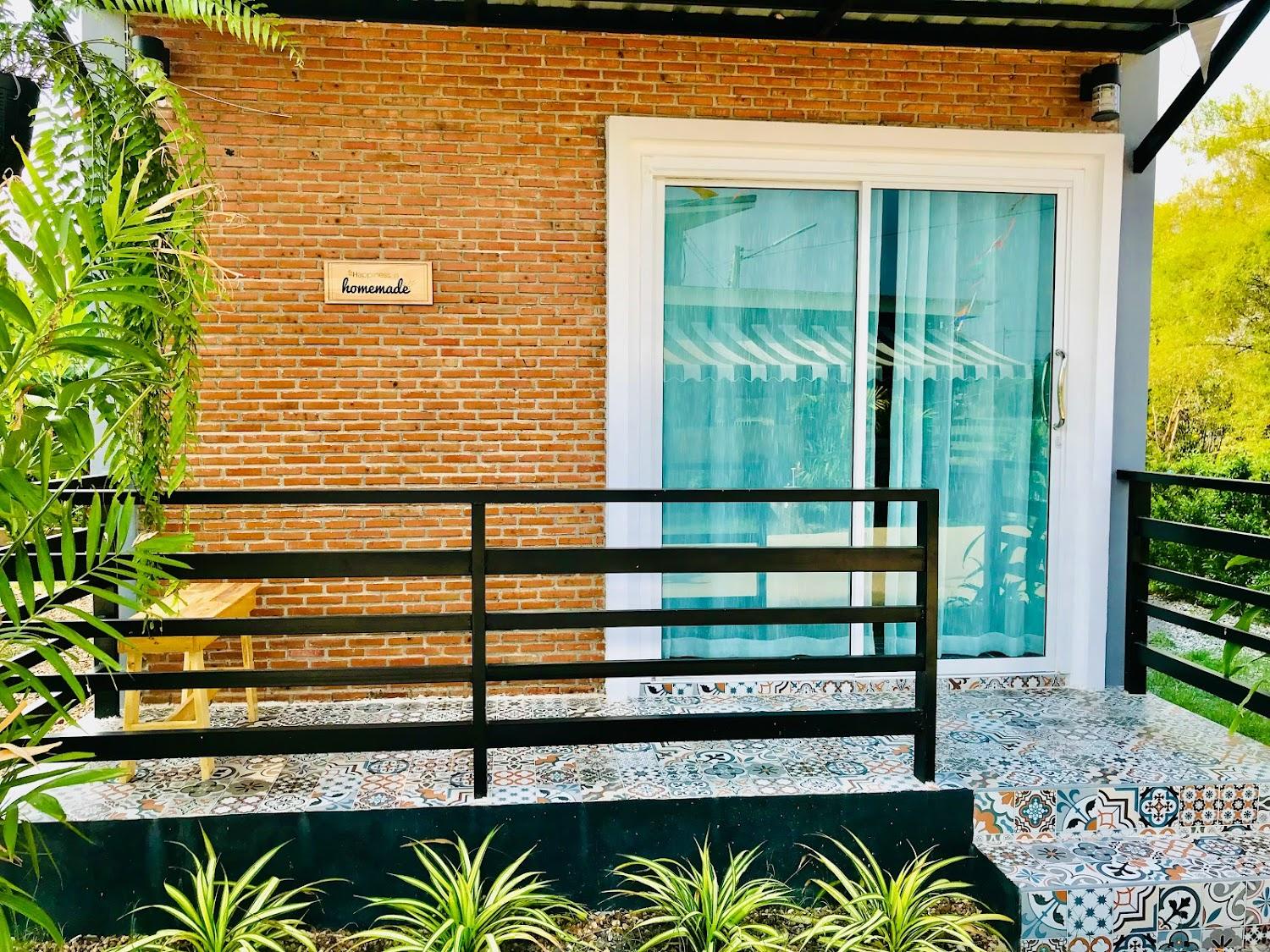 Cover Image for โรงแรมบ้านสวนตาล รีสอร์ท