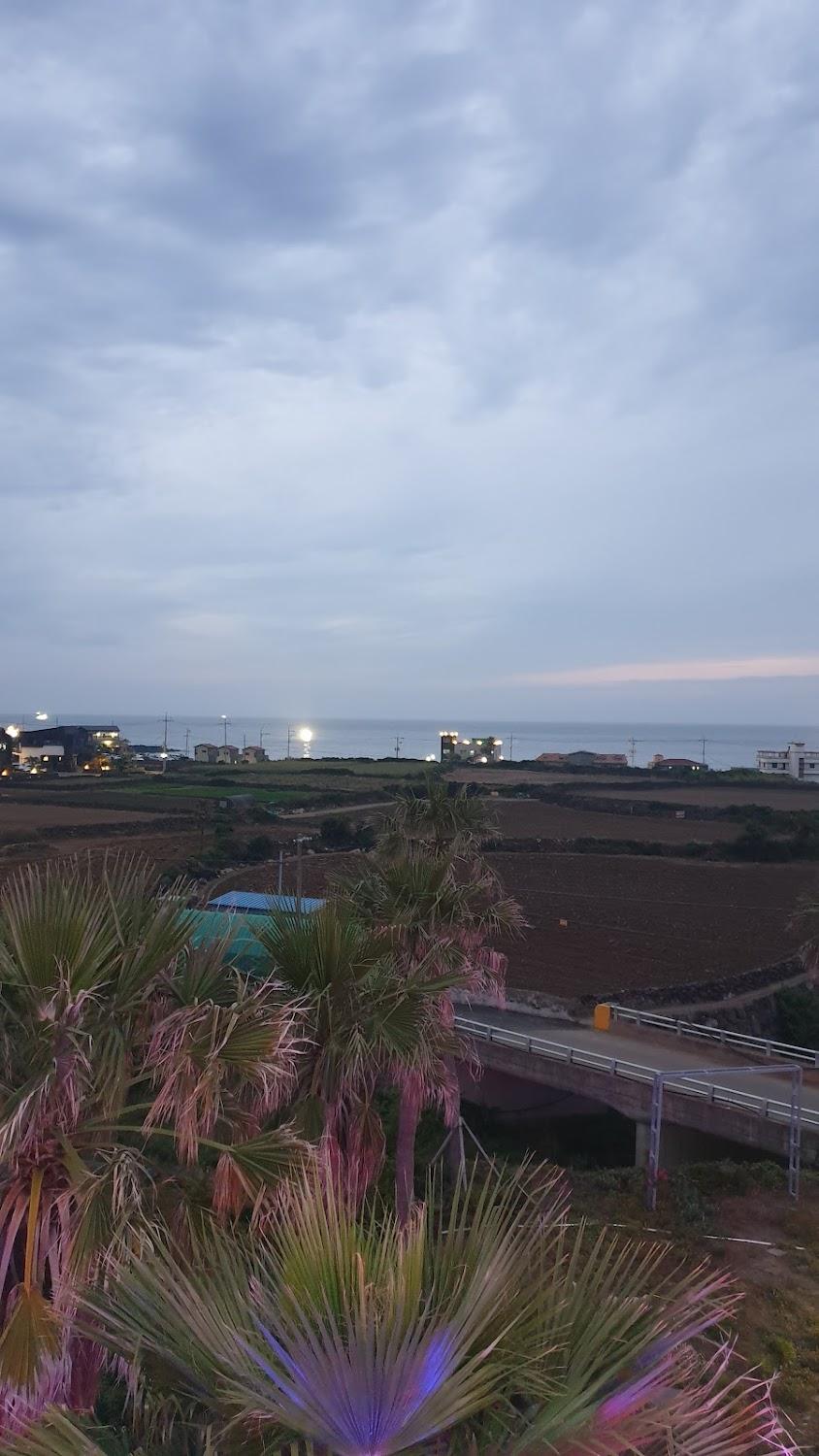 Cover Image for DAEUNG RESORT