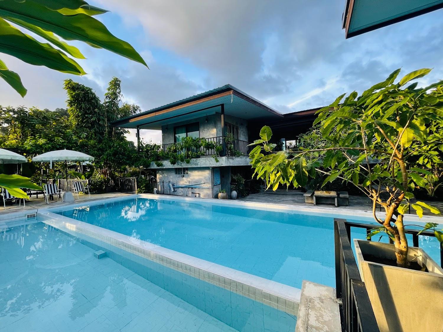 Cover Image for ปากคลองฟาร์มสเตย์ / Pakkhlong Farmstay