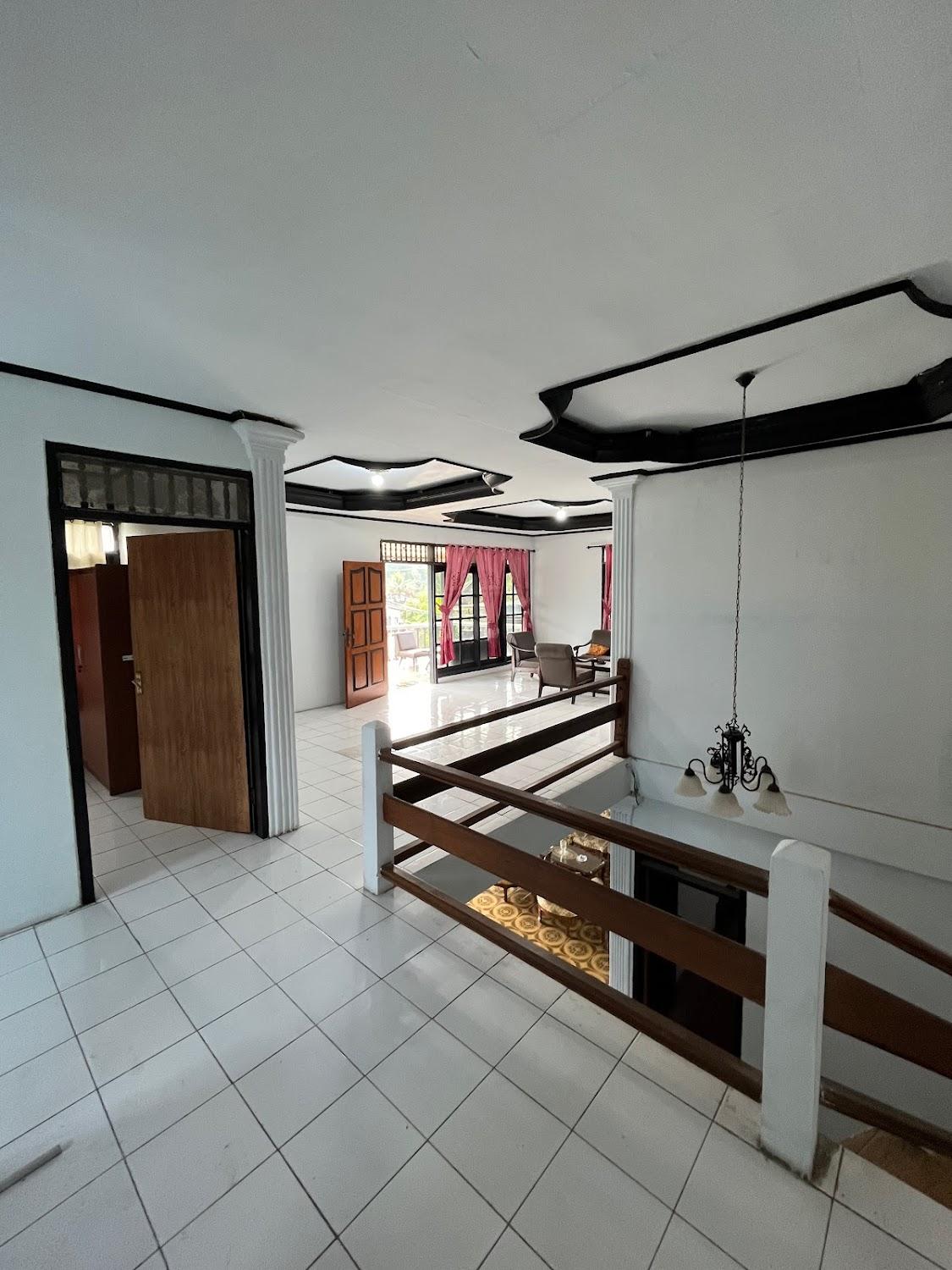 Cover Image for Villa Jempol Cisarua