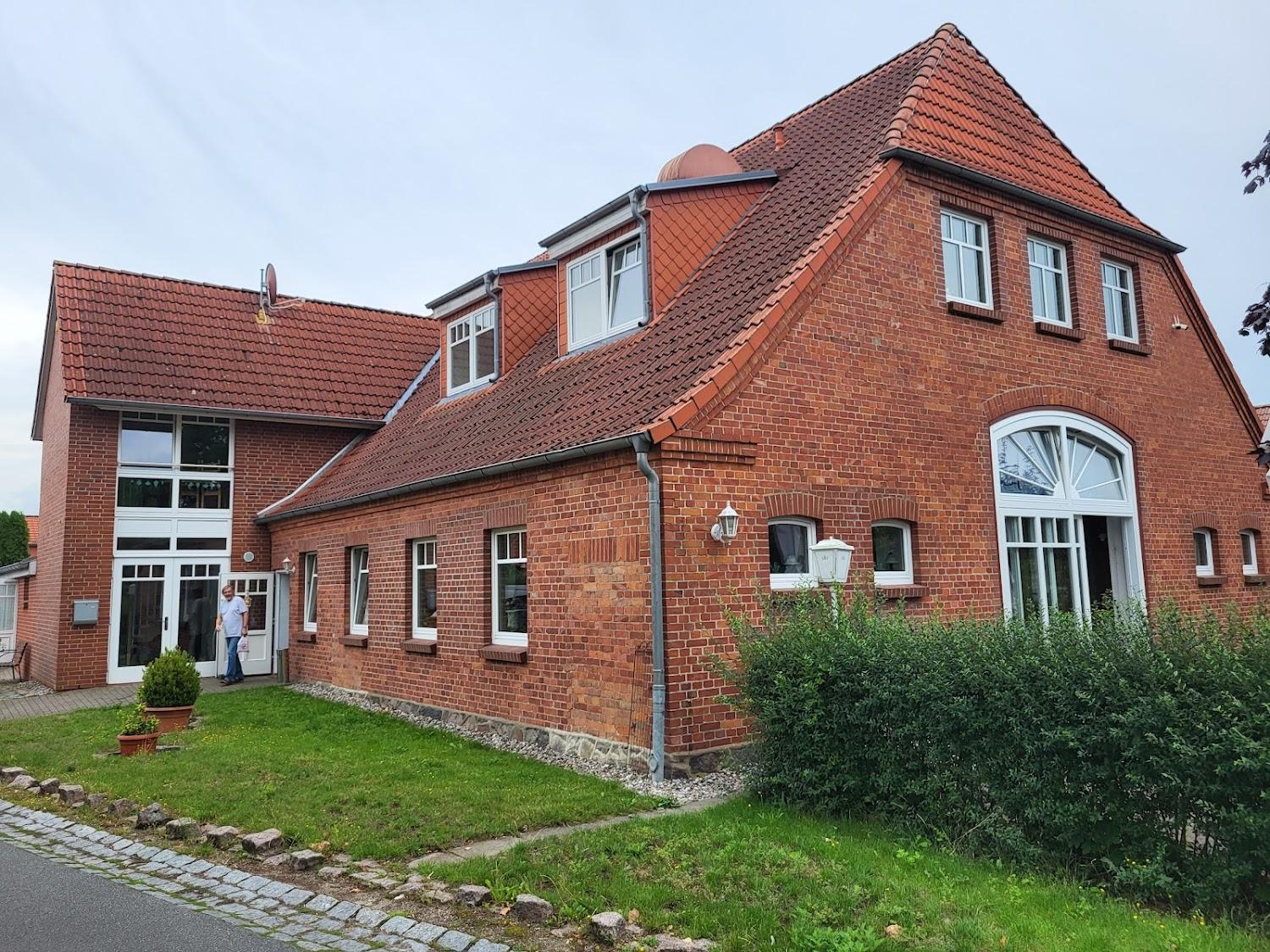 Cover Image for Landgasthaus "Zur Tenne Sukow"