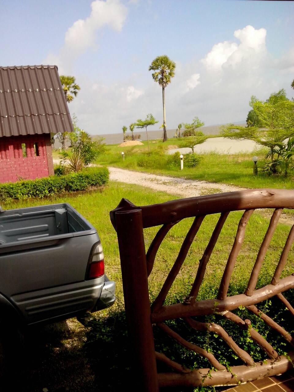 Cover Image for เกาะตะรีสอร์ท