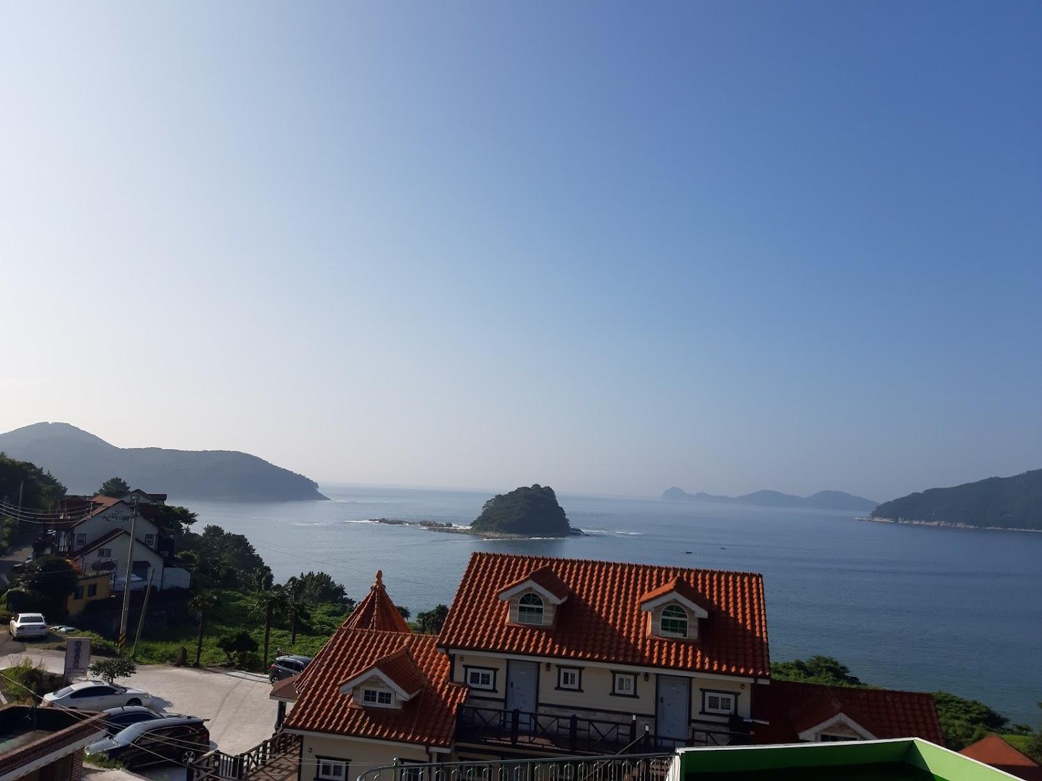 Cover Image for 푸른너울펜션