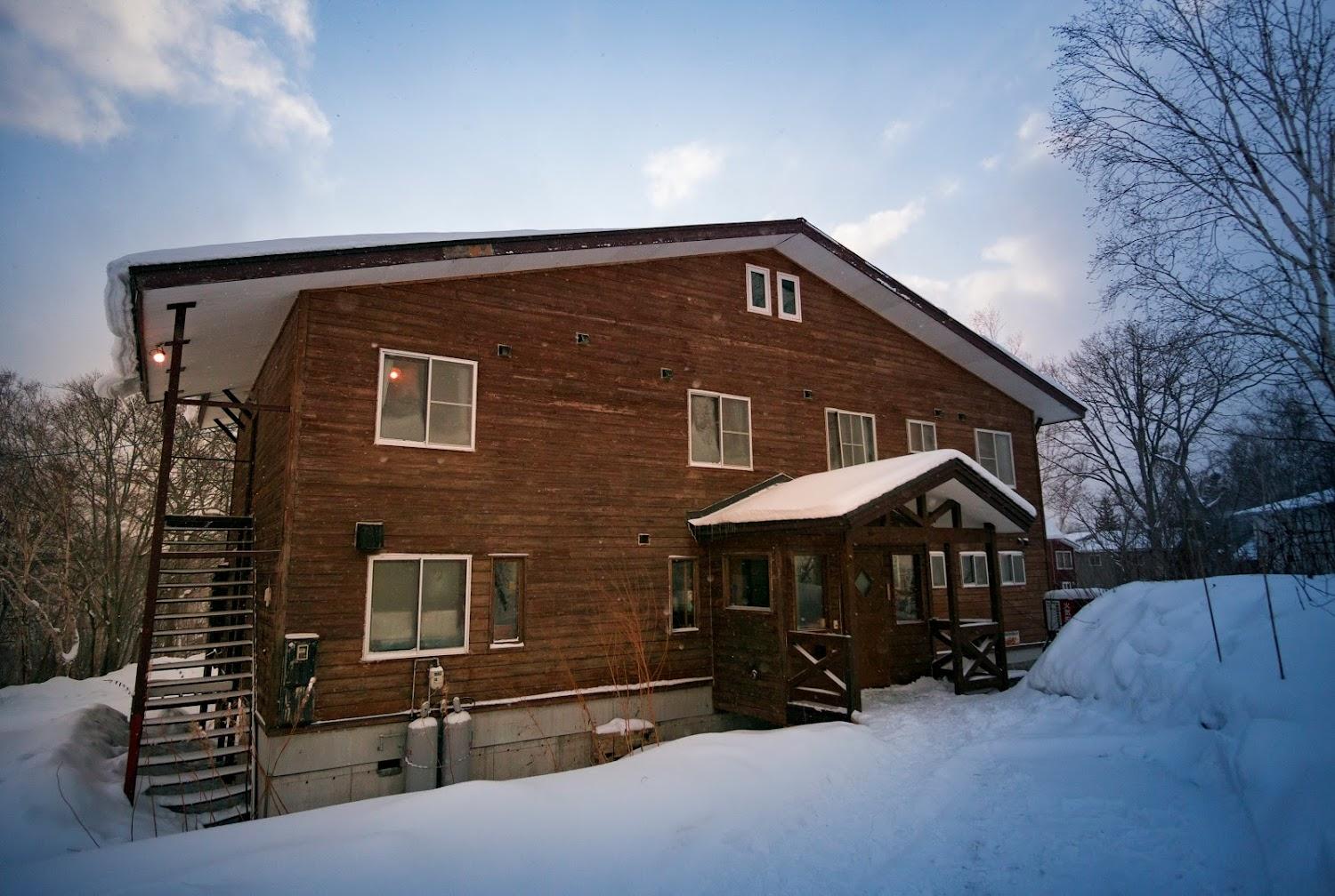 Cover Image for Annupuri Mountain View Lodge