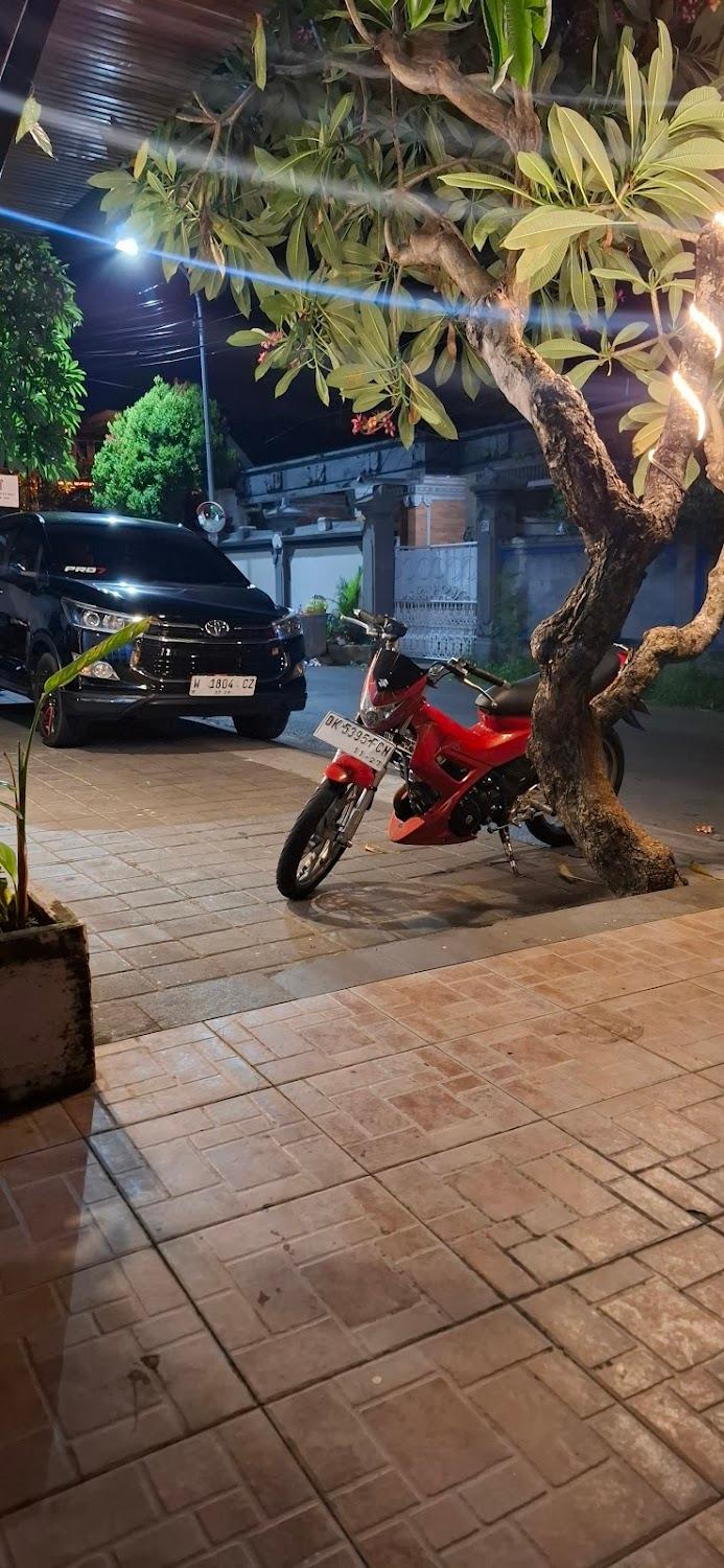 Cover Image for Super OYO 93765 Airport Kuta Bali Hotel