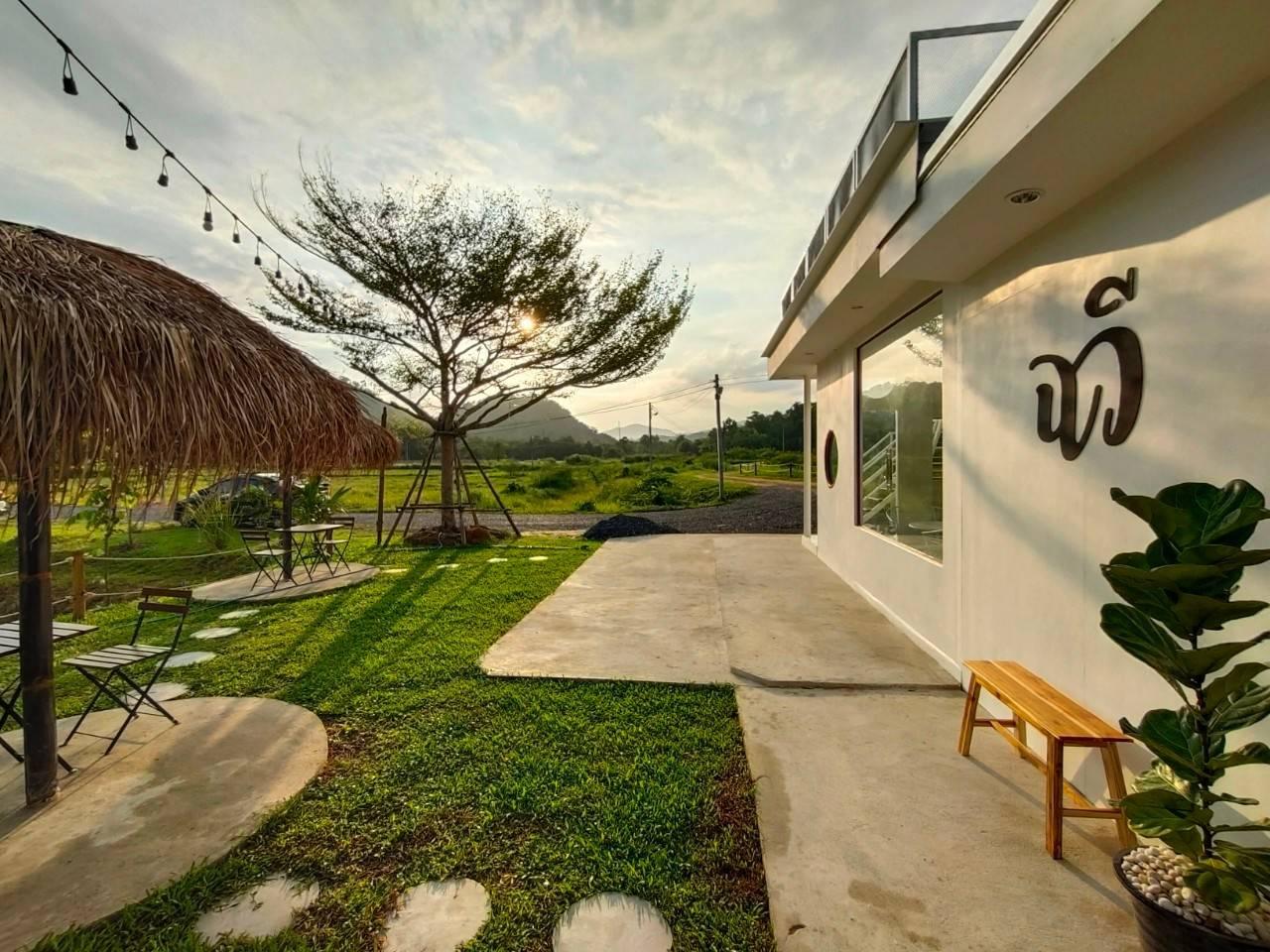 Cover Image for ฉวีแกลมปิ้งแอนด์​รีสอร์ท​ Chawee​ Glamping​ &​ Resort​