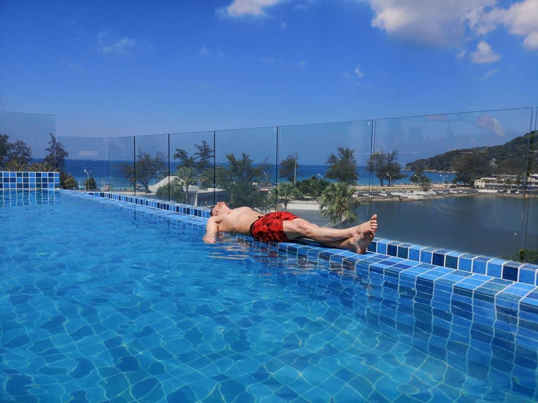 Cover Image for Phoenix Hotel Karon Beach