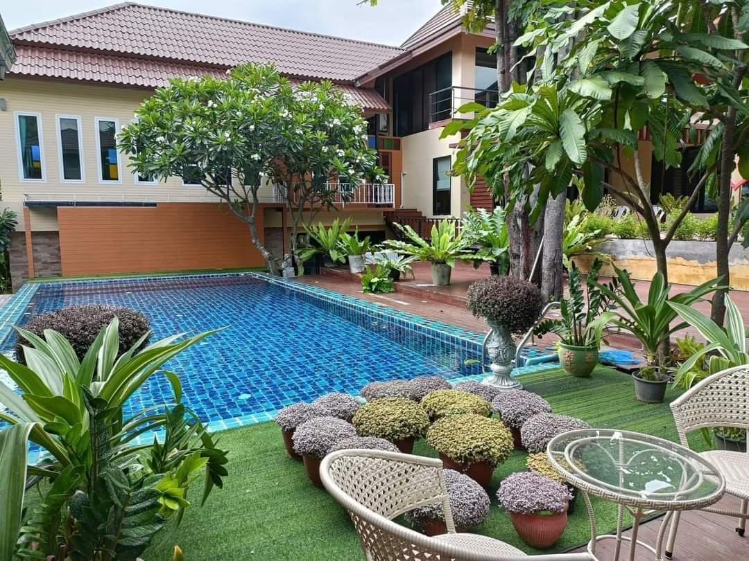 Cover Image for Thipchiva Resort