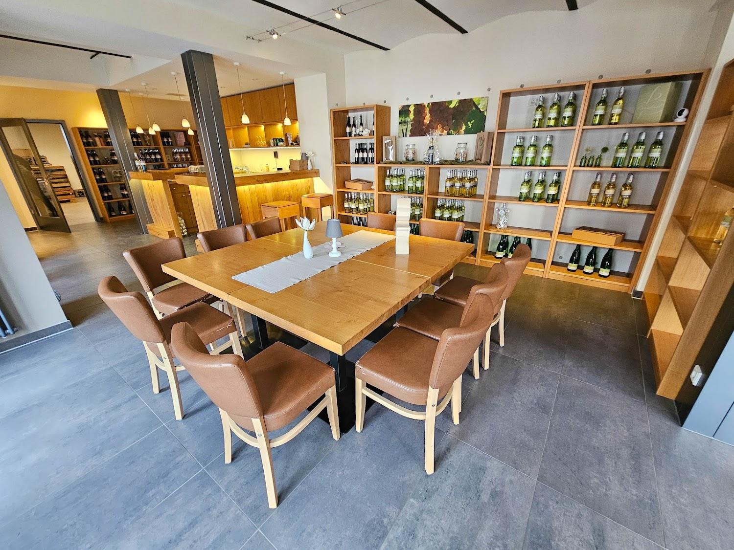 Cover Image for Weingut Bernhart GbR