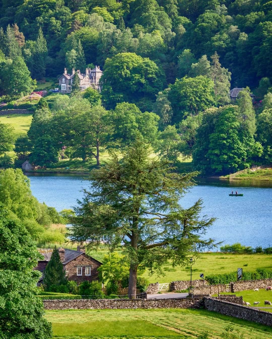 Cover Image for The Grasmere Hotel
