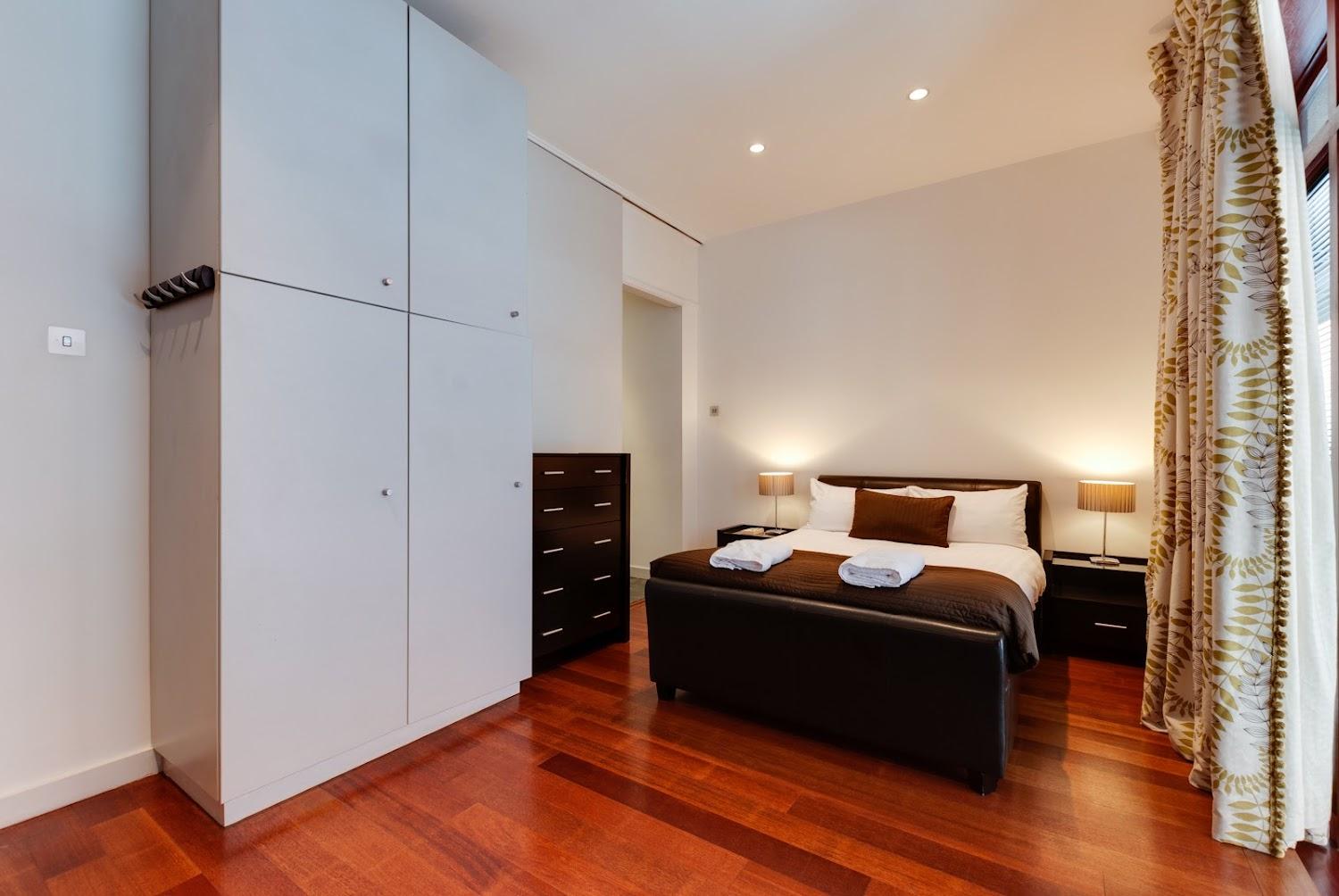 Cover Image for Base Serviced Apartments - Sir Thomas Street