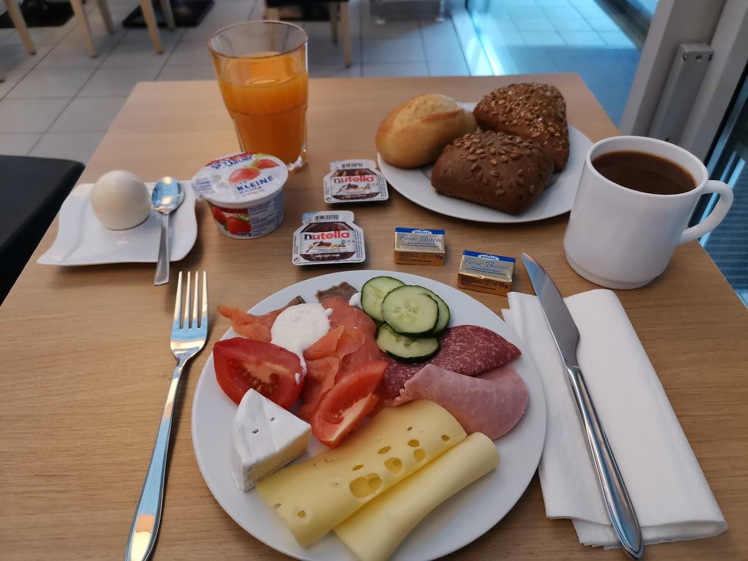 Cover Image for ibis budget Augsburg City