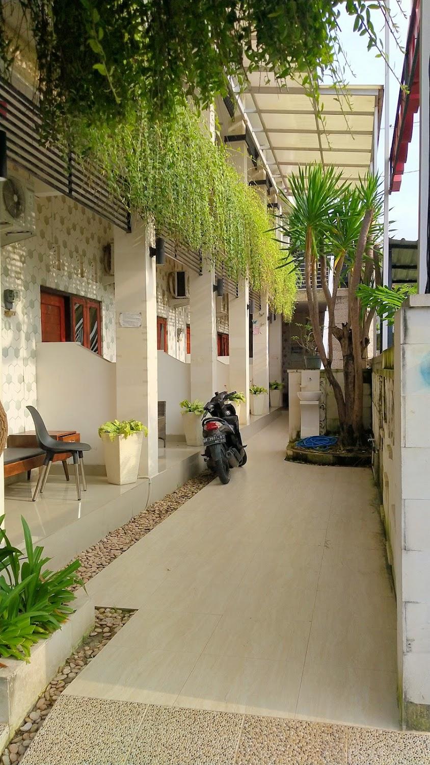 Cover Image for RedDoorz near Teuku Umar Barat Denpasar