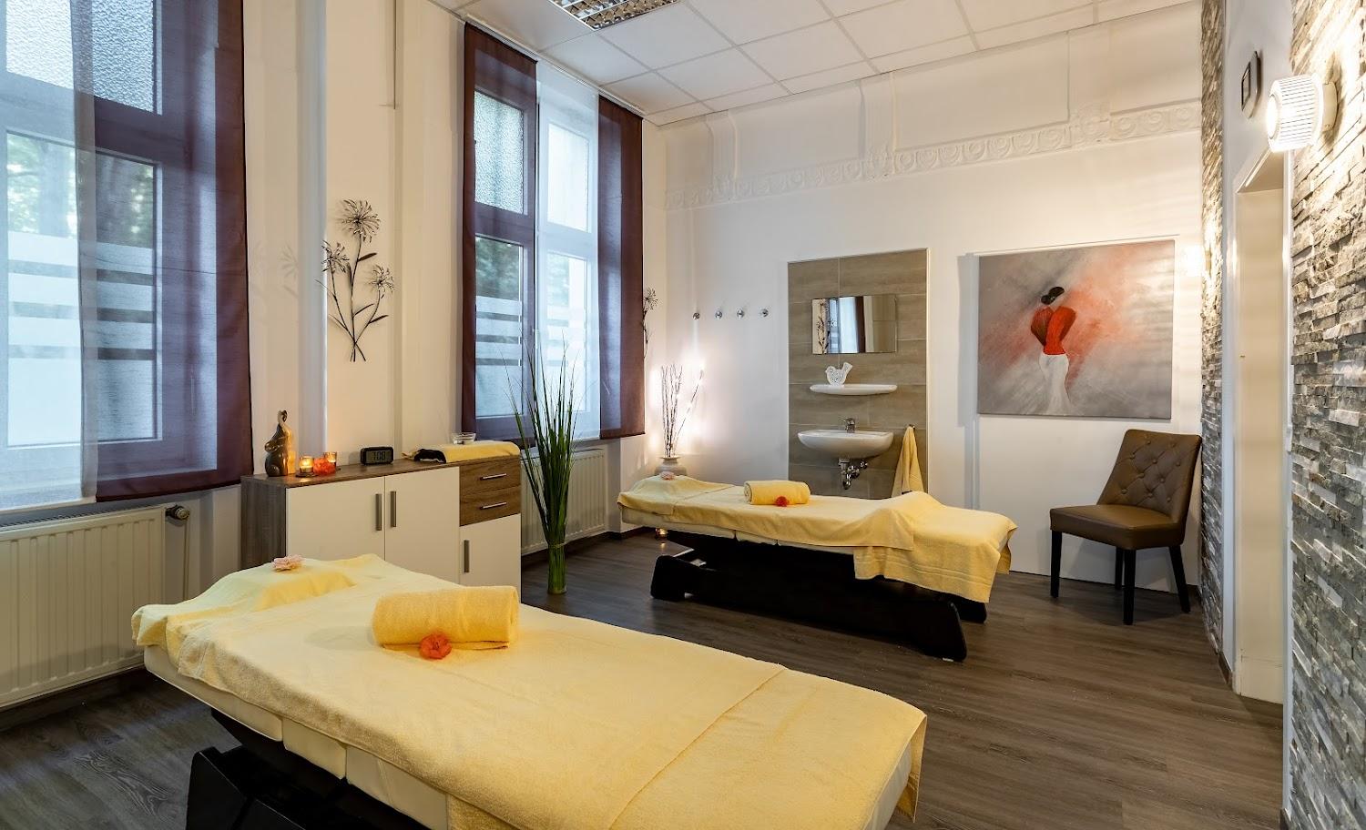 Cover Image for Hotel Badehof