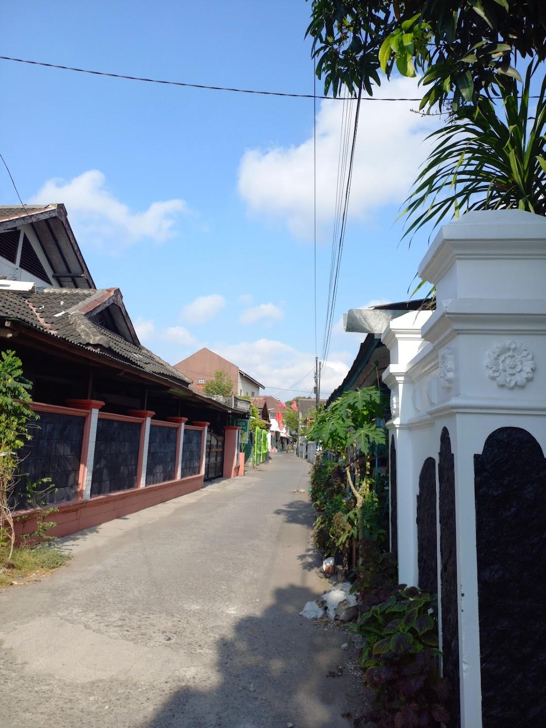Cover Image for RedDoorz Plus near Adisucipto Airport 2