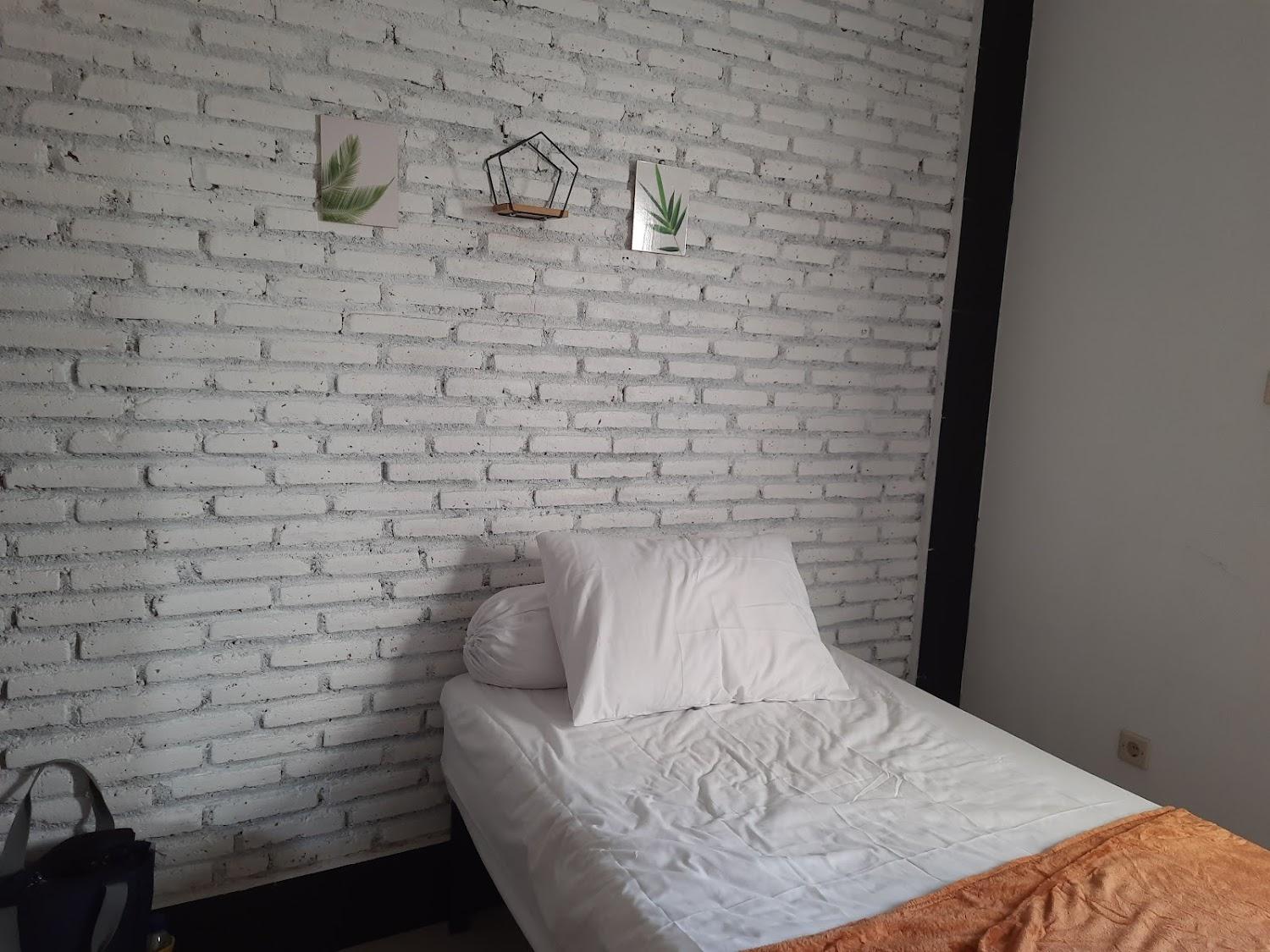 Cover Image for Kost Eksklusif & Guest House Rumah Daun Timoho