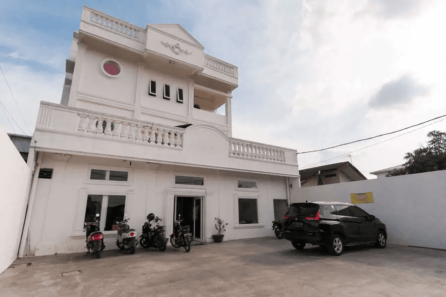 Cover Image for RedDoorz near UISU teladan Medan