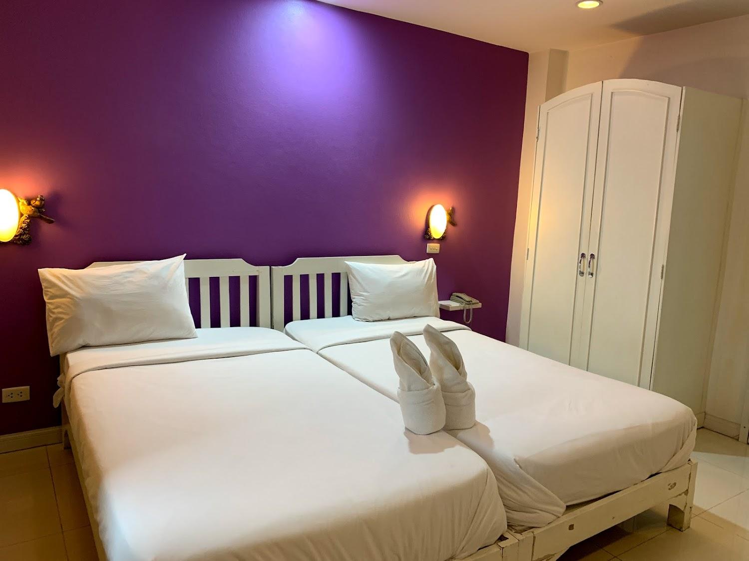 Cover Image for โรงแรมดีกรีน นครสวรรค์ Dee green Hotel