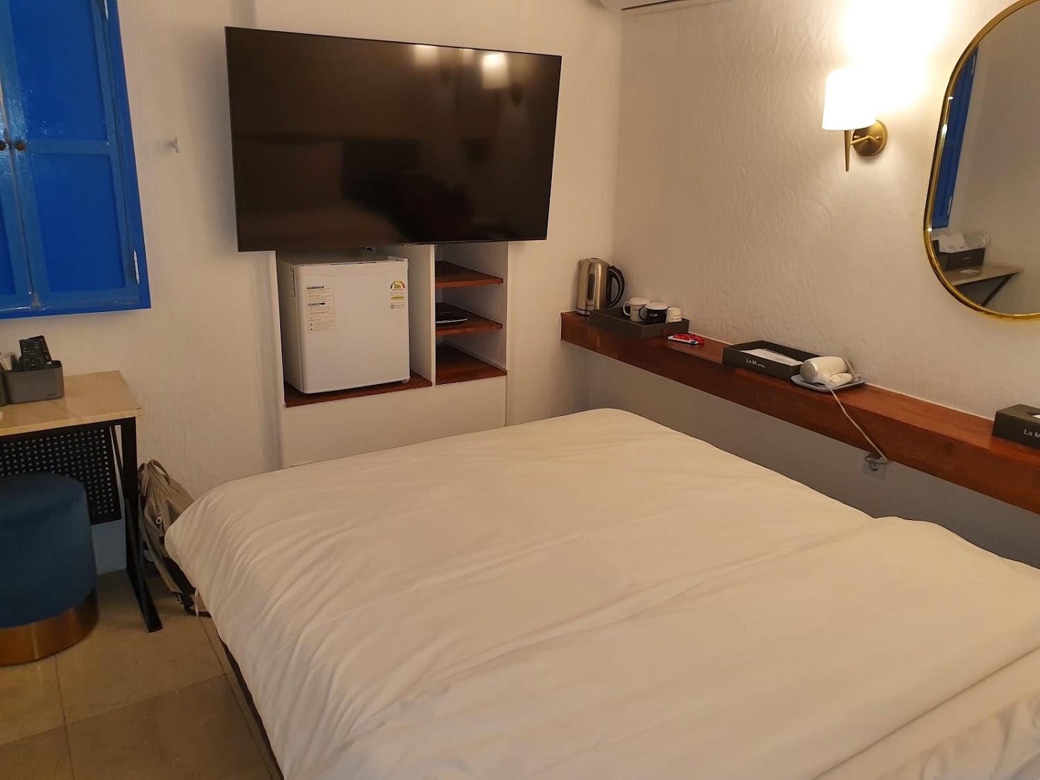Cover Image for Hotel LaM