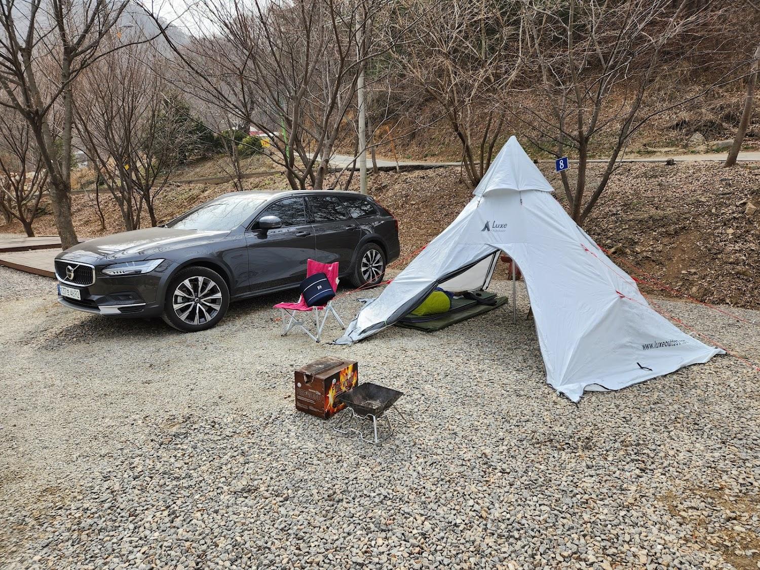 Cover Image for 파주 비학농원캠핑장