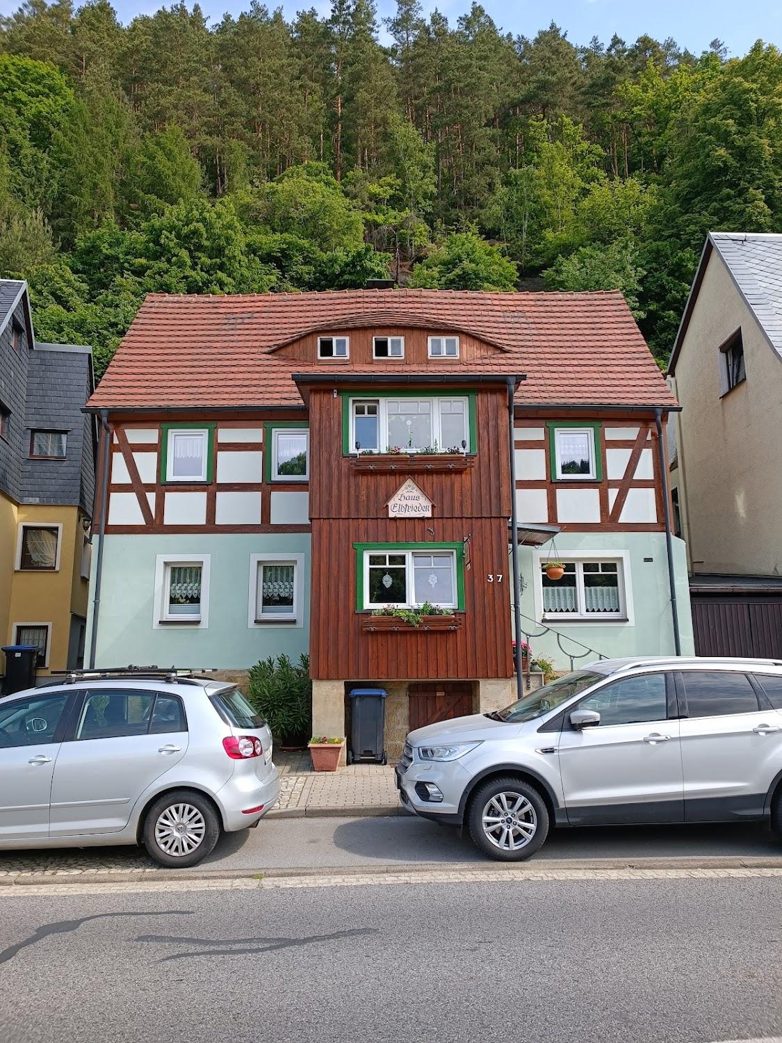 Cover Image for Haus Elbfrieden