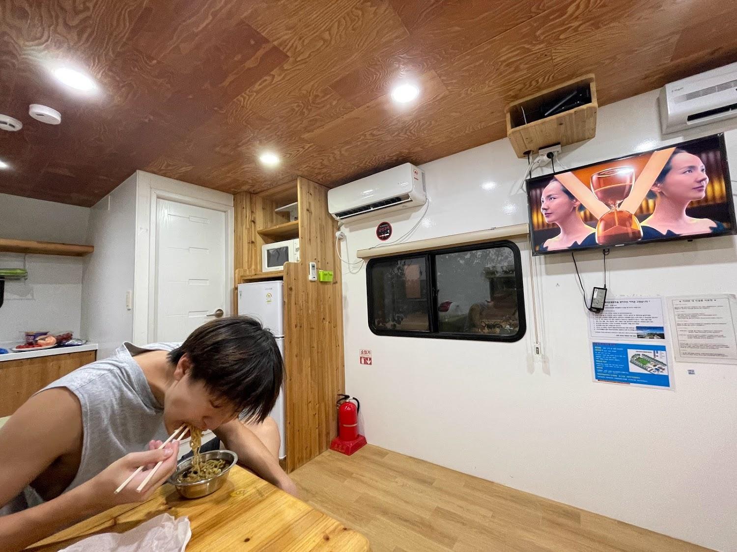 Cover Image for 강화카라반캠핑장