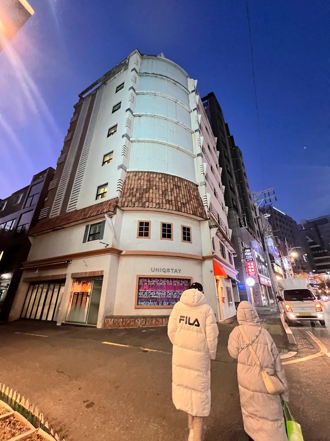Cover Image for UniqStay