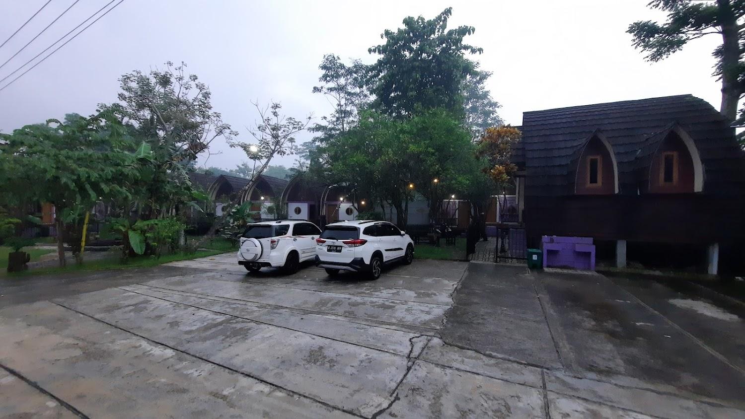 Cover Image for Bungalow Ungu Kebumen