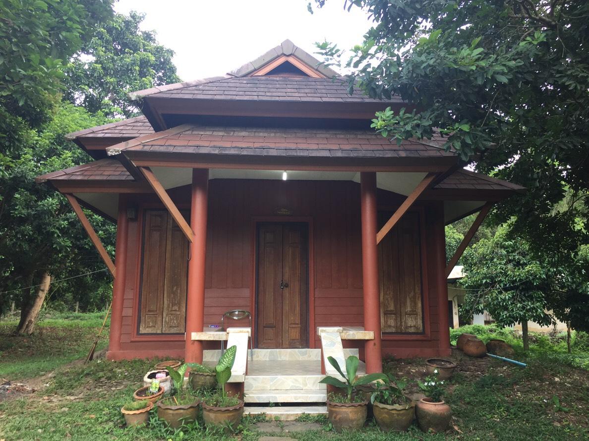 Cover Image for บริรักษ์ รีสอร์ท