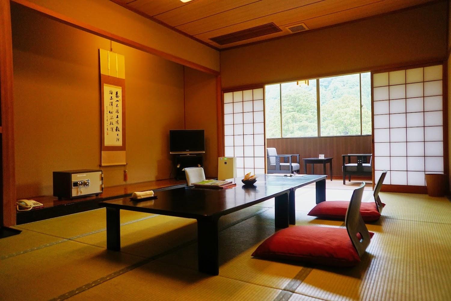 Cover Image for 鳥越の宿 三楽園