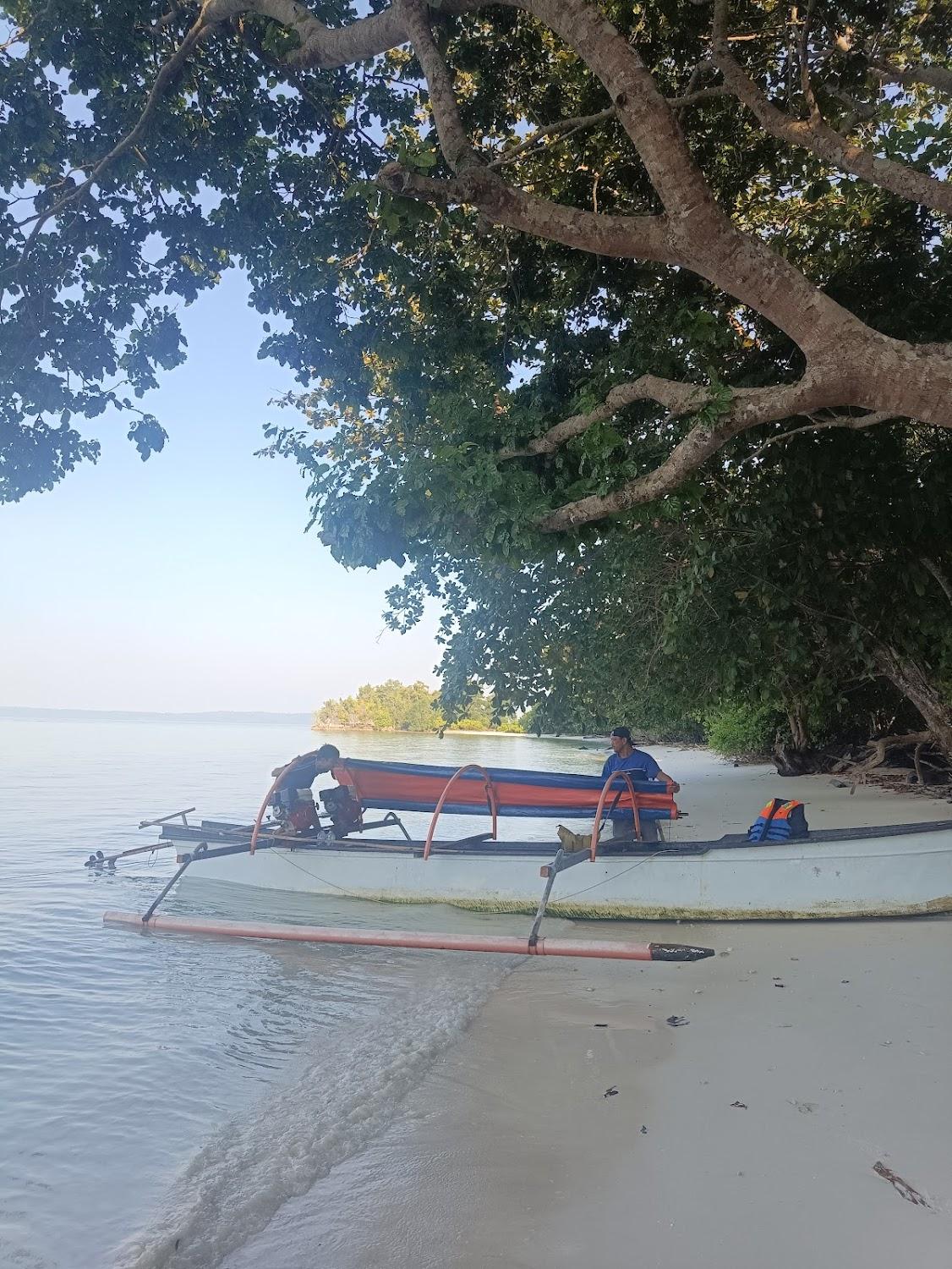 Cover Image for Kalemo Beach Bungalow