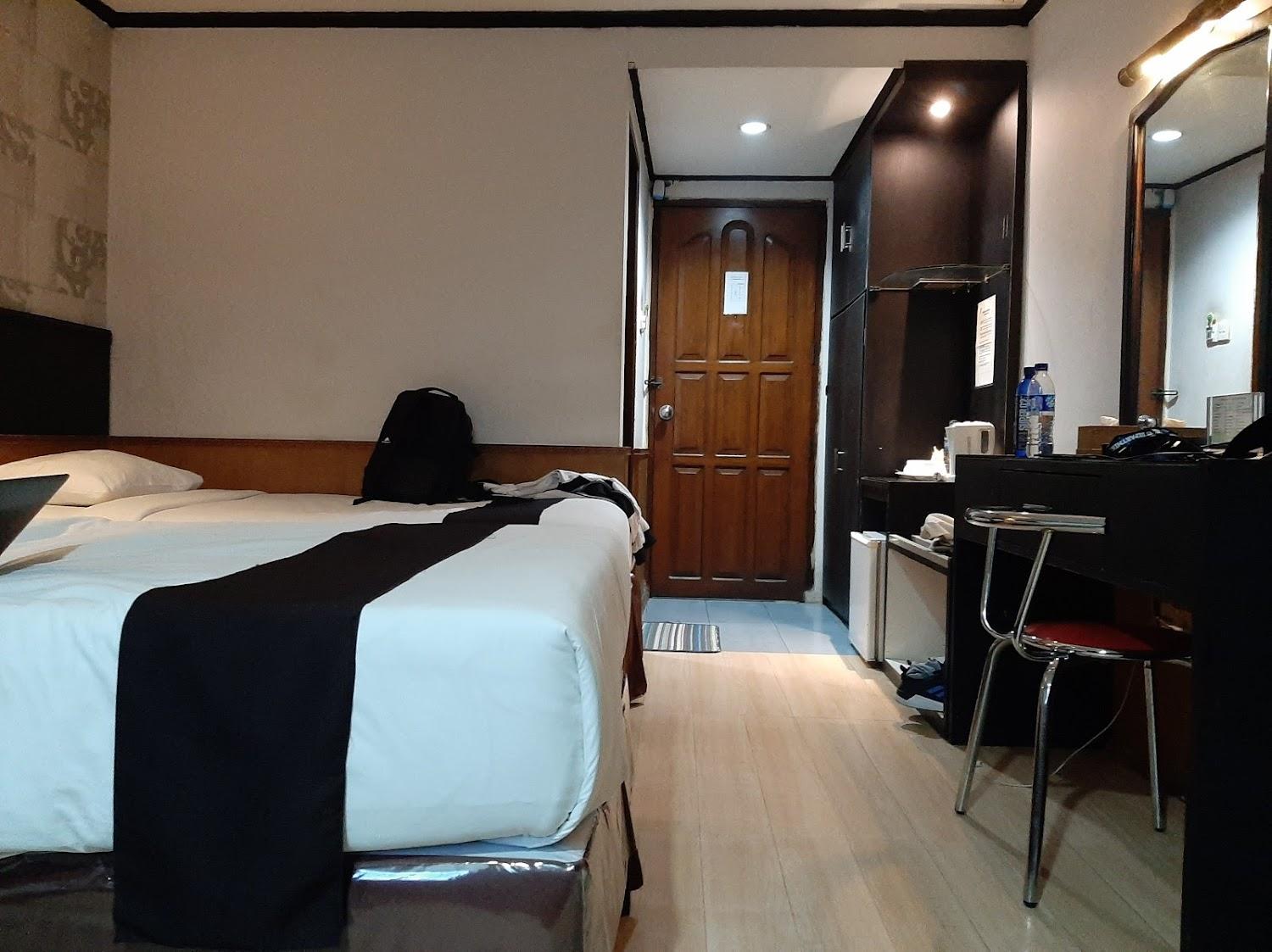 Cover Image for Inhil Pratama Hotel