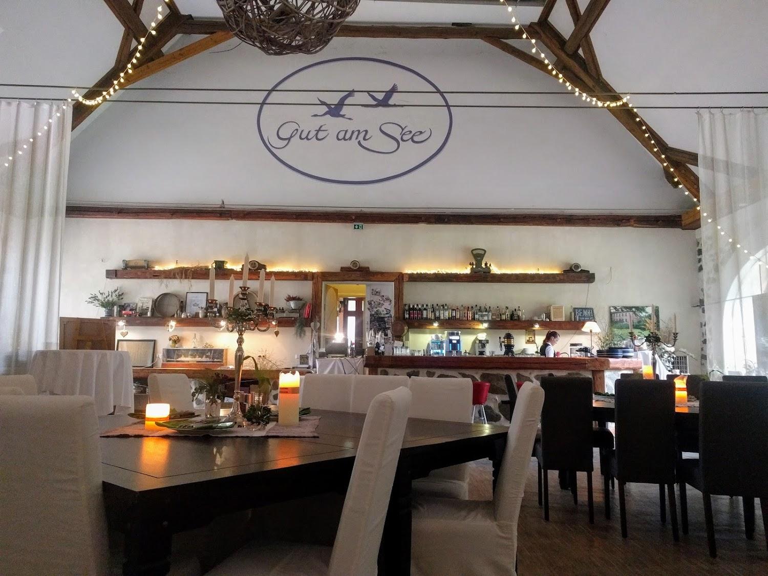 Cover Image for Manor by the Lake - Hotel & Restaurant