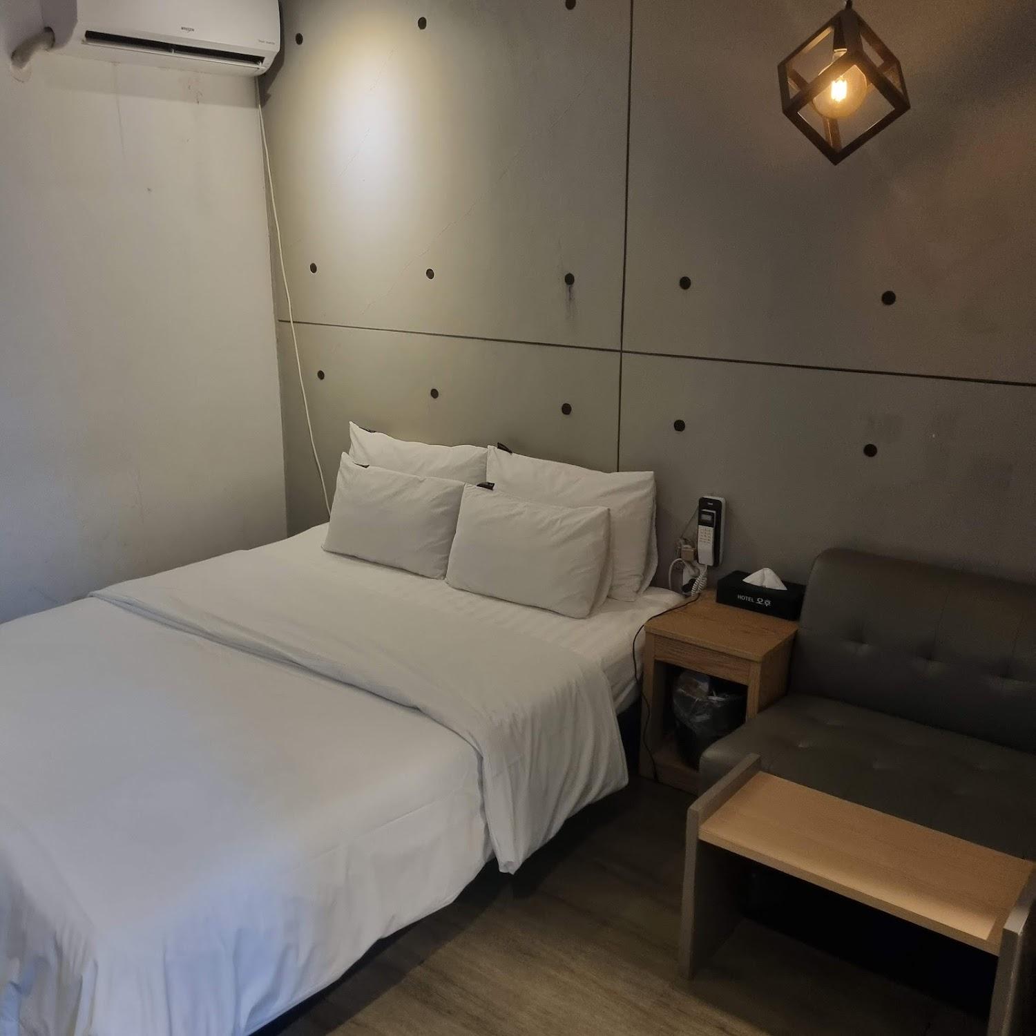 Cover Image for Incheon Hotel Afternoon